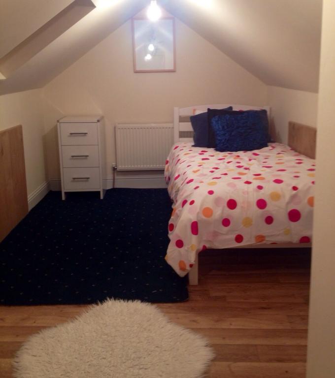 Gracefield room 2